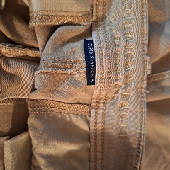 American Eagle Outfitters Women's Tan Shorts - Picture 3 of 6